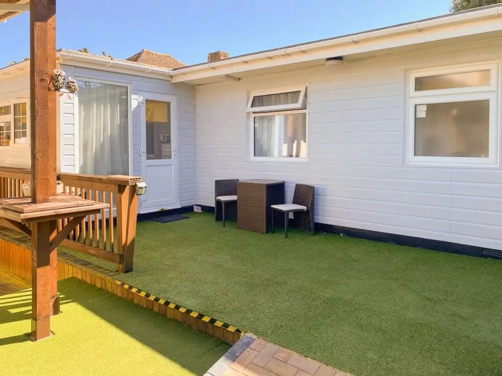 Zeus, a one bedroom self catering bungalow